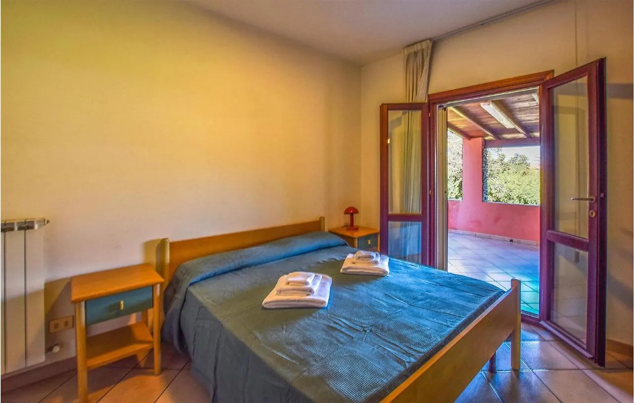 Dom wakacyjny Nice Home In Stintino With House A Panoramic View